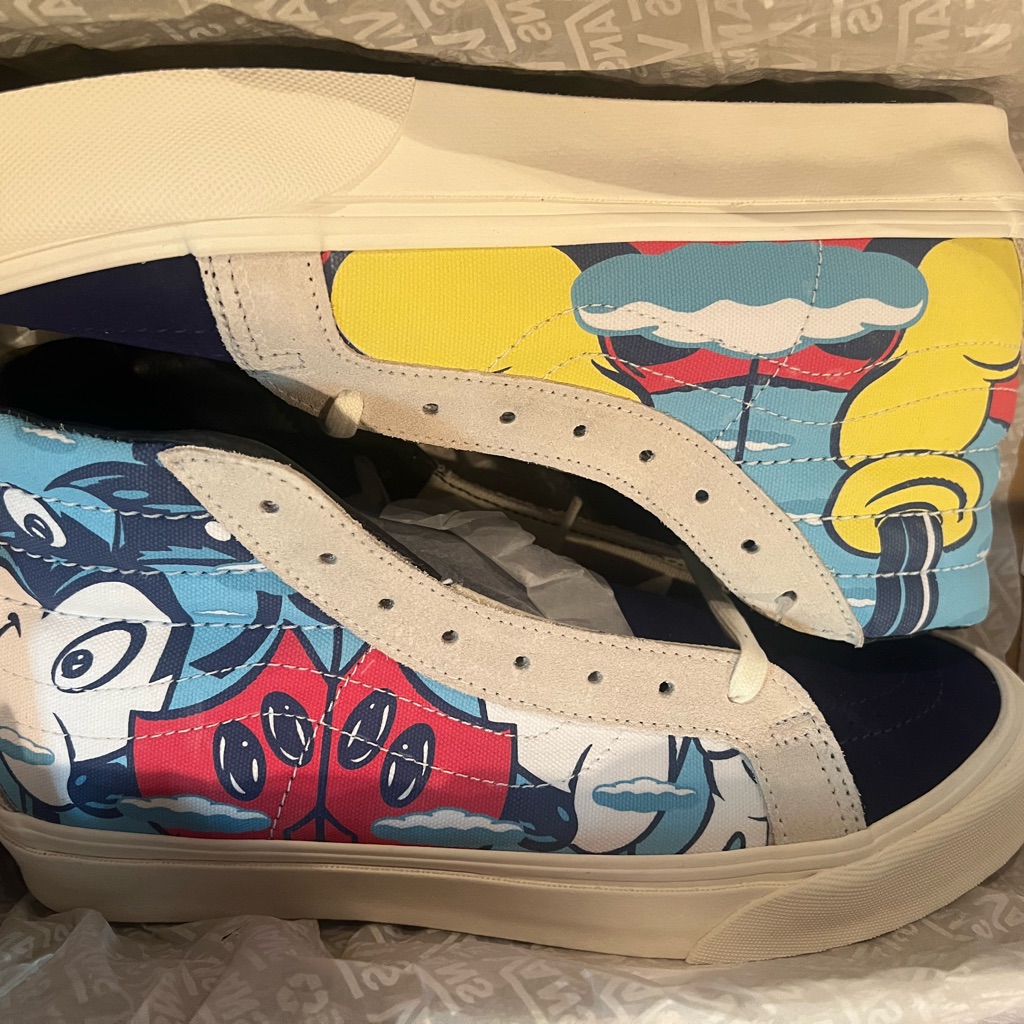 Vans X Disney Mickey Mouse Limited Edition Size 10 New
